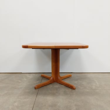 Vintage Danish Mid Century Modern Teak Extendable Dining Table 