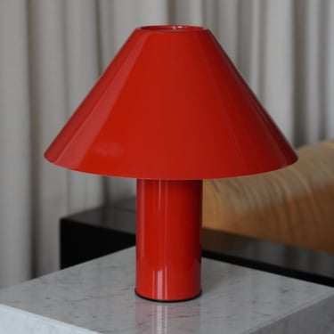 Red Metal Table Lamp