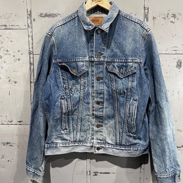 Vintage Levis Denim Trucker Jacket medium wash faded 