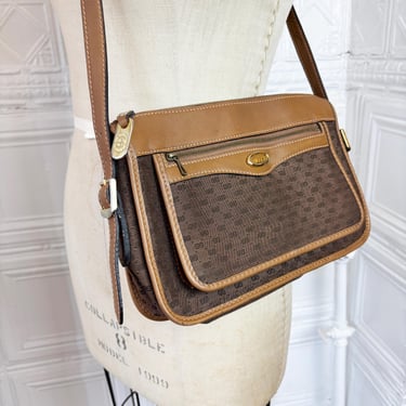 Vintage 70s Gucci Script Logo Shoulder Bag with Brown Monogrammed Jacquard Canvas and Leather Trim Handbag 