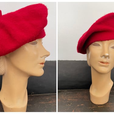 Vintage ladies red wool beret or tam, ladies hat, Academia aesthetic, French vibes, Halloween costume, Christmas holiday 