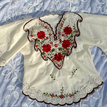 Vintage Romantic Floral Embroidered Top 
