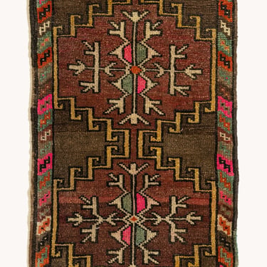 Vintage Turkish Mini Rug No. 610 | 1'9 x 3'