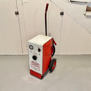 1950s Blitz Mobile Auto Shop Battery Charger 6V 12V, Working. SHIPPING is Extra 