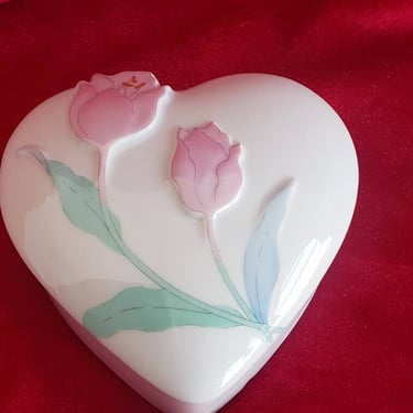 Valentines Day decorations Pink Tulips  ceramic Heart dish with lid Vintage Jewelry box 