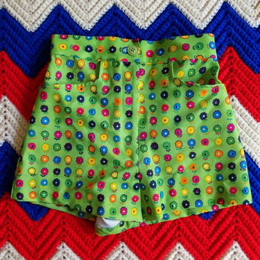 Adorable Vintage 90s Lime Green Flower Shorts with Pockets by XOXO 