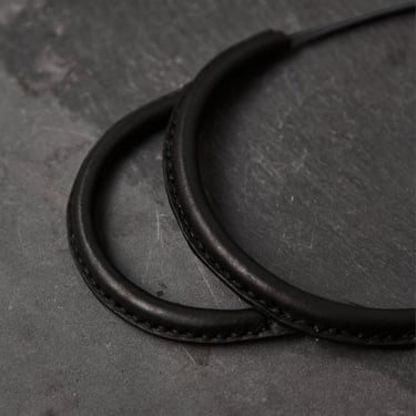 Crescioni Arc Necklace, Black
