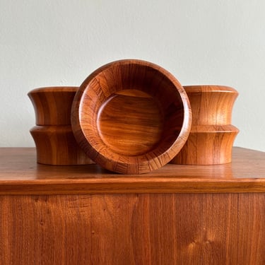 Vintage staved teak bowls, set of 5 / Scan Look designed by AQ / midcentury retro serving dishes 
