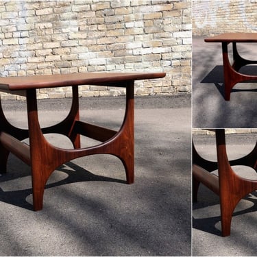 Square Walnut Coffee-accent Table 