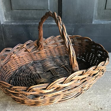Rustic French Willow Gathering Basket, Small Harvest Basket with Handle, French Farmhouse, Garden Flower Girl 