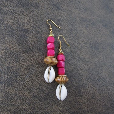 Cowrie shell and pink wooden earrings 