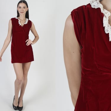 Holiday Party Red Velvet Dress, Burgundy Vintage 70s Mini, Vintage Tuxedo Lace Trim Party Frock 