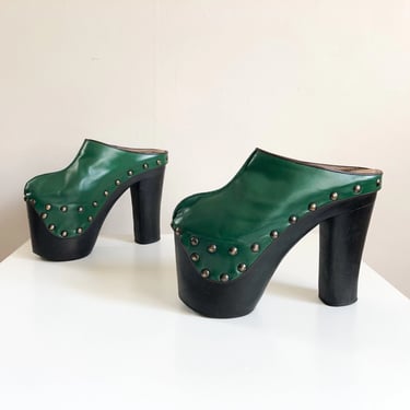 RARE &amp; collectible GLAM ROCK vintage 1970s disco studded platforms | green leather platform mules, wood heels | fits 8.5M 