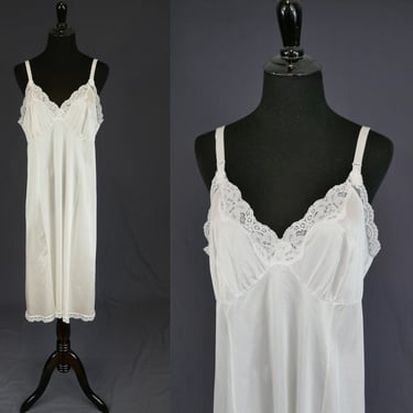 70s White Nylon Slip - Lace Trim - Full Dress Slip - Vintage 1970s - L XL Size 42 