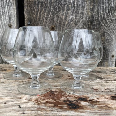 Floral Etched Glasses -- Floral Etched Brandy Glasses -- Snifter Glassware -- Vintage Glassware -- Set of 5 Glasses -- Etched Glassware 