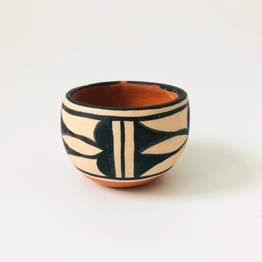 Pueblo Pottery Bowl 