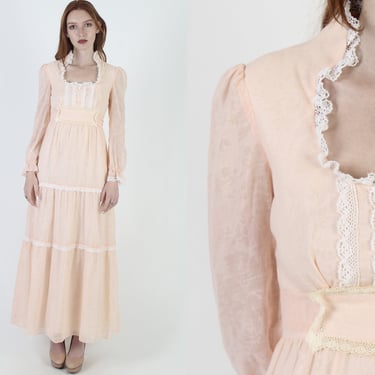 Peach Prairie Wedding Dress, Vintage 70s Solid Bohemian Bridal Dress, Simple Bridesmaids Country Tiered Maxi Dress 