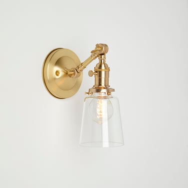 Brass wall sconce - Farmhouse light - Clear glass - Hand blown glass - Adjustable wall lamp 