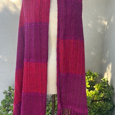 Vintage boho wrap scarf with fringe hand woven knit red purple tones 76” x 19” 