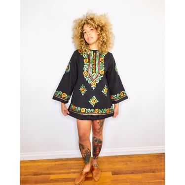 Indian Tunic // vintage 70s embroidered dress blouse mini boho hippie hippy 1970s woven cotton dress black // S/M 