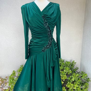 Vintage Disco 80s ruched emerald green dress sequins floral accent by Filigree LTd Collection sz 6 P 