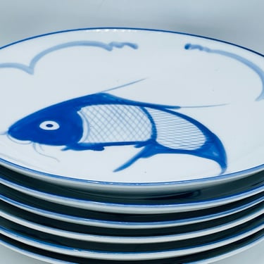 6 PC Blue & White Porcelain Koi Fish Set 9"  Luncheon Dinner Plates Great Condition 