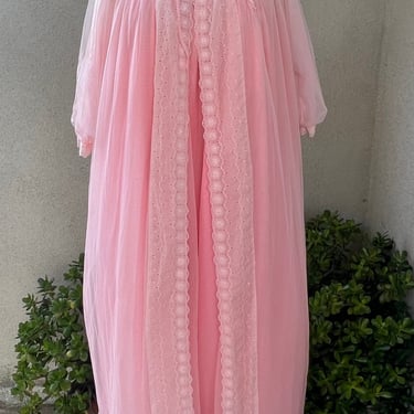 Vintage peignoir lingerie set maxi robe gown  pink nylon chiffon lace eyelets trim Sz medium 