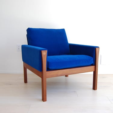 Danish Modern Hans J. Wegner AP62 Lounge Chair AP Stolen Made in Denmark 