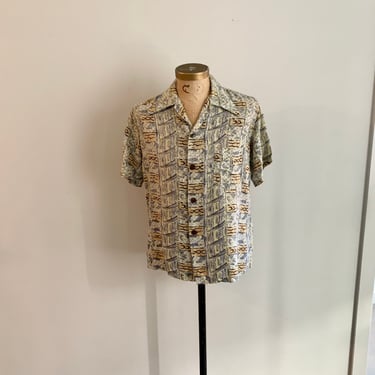The Kahala silk authentic 40s/50s vintage aloha shirt. Made in Honolulu. Size M 