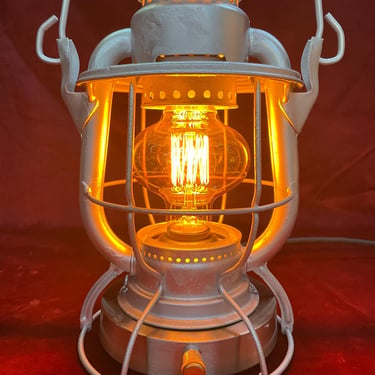 Illuminated Antique Dietz Vesta Railway Lantern 