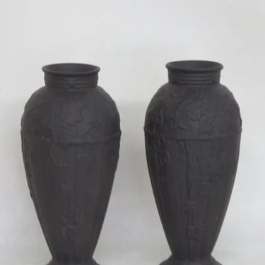 Wedgwood England Black Basalt Ivy Vines Decoration Vases a Pair 3417B