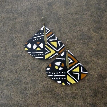 Large African print earrings, Ankara earrings, black earrings, bold statement earrings, Afrocentric earring, huge geometric fabric earrings 