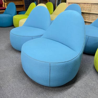 Mitt Lounge Chairs (Baby Blue)