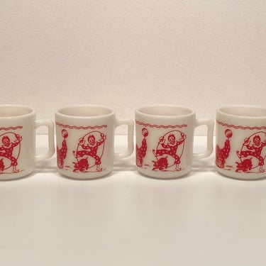 Set of Four Hazel Atlas Circus Theme Mugs 