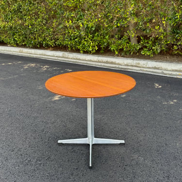 Arne Jacobsen Model 3514 Side Table for Fritz Hansen, Denmark, c.1965