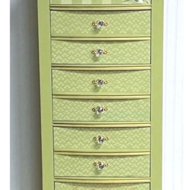 SOLD SOLD SOLD** Do Not Purchase.. Gorgeous Vintage French Provincial Lingerie Chest Of Drawers/Dresser 