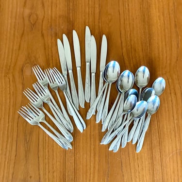 Koba atomic star MCM stainless flatware 34 pieces - starburst vintage spoons, forks, knives 