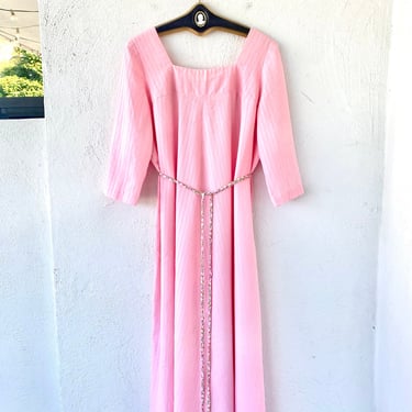 Vintage 60s 70s Hawaiian Muumuu Hawaii Dress Pink Caftan Swing Dress 