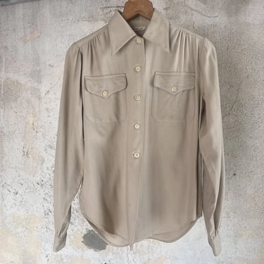 Vintage 1940s Cream Wool Button Up Blouse Bust Pocket Sportswear Dress Shirt
