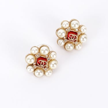 Gripoix Pearl Flower Earrings