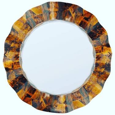 Elegant Postmodern Hand-Cut Shell Round Mirror