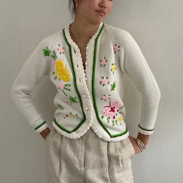 60s hand embroidered butterfly cardigan sweater / vintage white acrylic multicolored hand embroidered daisy raglan cardigan sweater | Small 