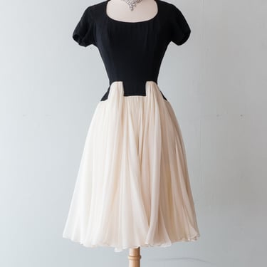 Sublime 1960's Estevez Grace Kelly Cocktail Dress / Small