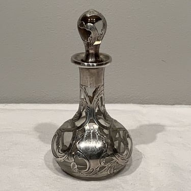 Antique Fine Silver 999/1000 Overlay Glass Perfume Bottle Art Nouveau Floral Essential Oil Fragrance Bottle 