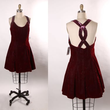 1980s 1990s Burgundy Velvet Sleeveless Beaded Racer Back Flared Skirt Formal Prom Dress by De-Laru -M 