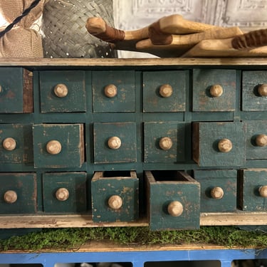 Green Chest of Drawers