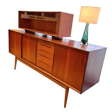 Sideboard with floating cabinet