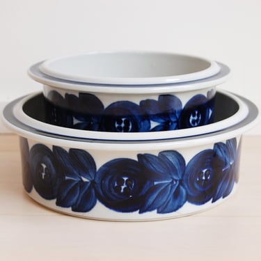 Scandinavian Modern Arabia Finland Anemone Serving Bowls 9 inch and 7 inch Set Ulla Procope with Blemishes 