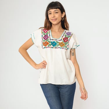 Mexican Floral Blouse 90s White Embroidered Needlepoint Top Peasant Hippie Short Sleeve Folk Shirt Summer Boho Vintage 1990s Medium Large 