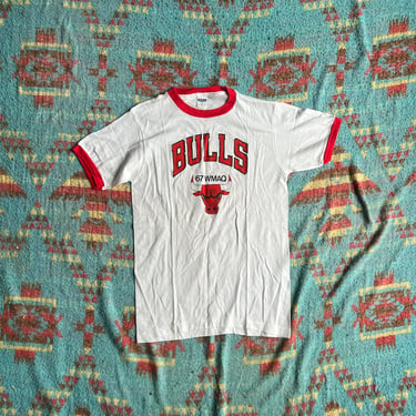 Vintage 1990s Chicago Bulls 67 WMAQ Promo Souvenir TShirt 